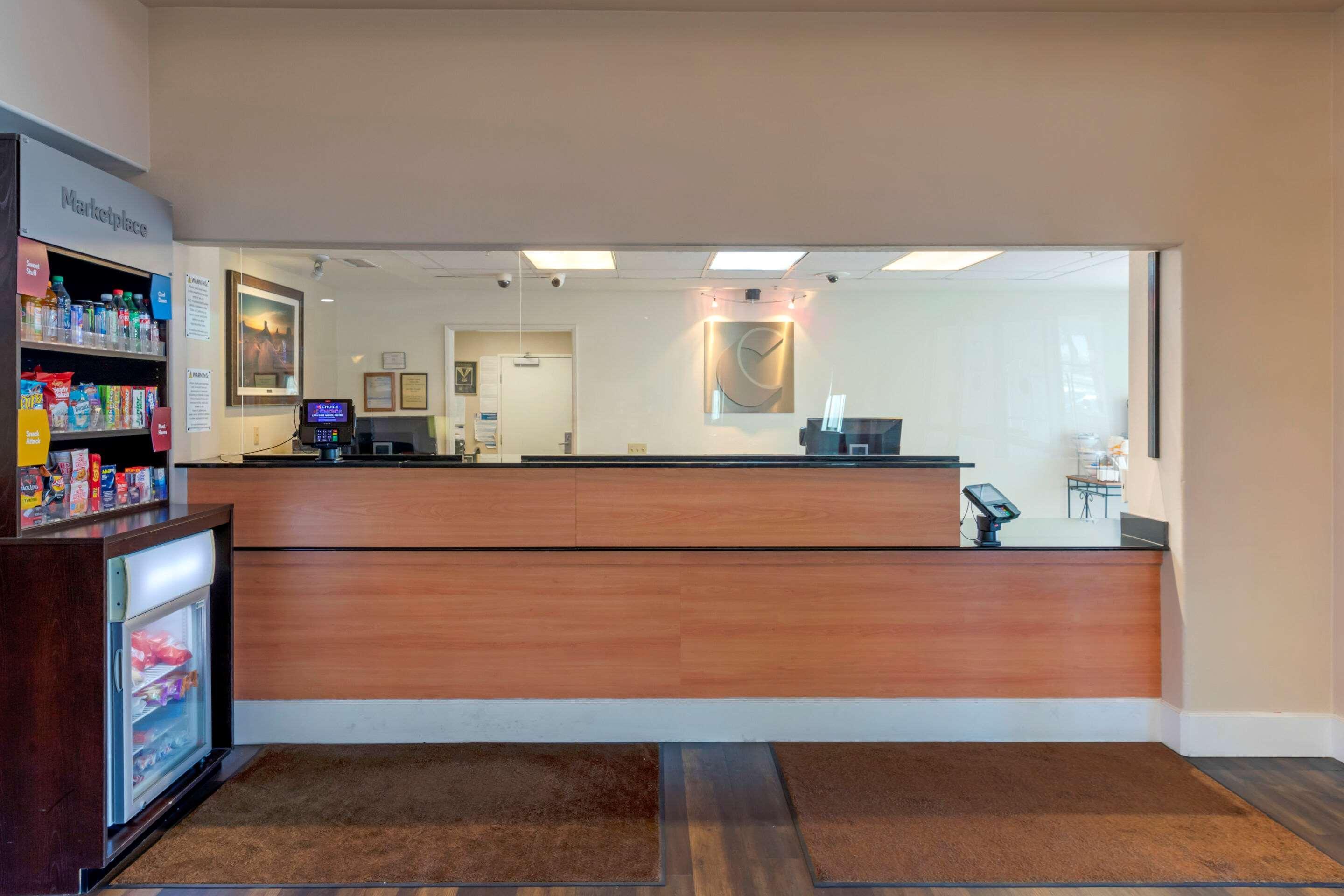 Comfort Suites Victorville-Hesperia Eksteriør bilde